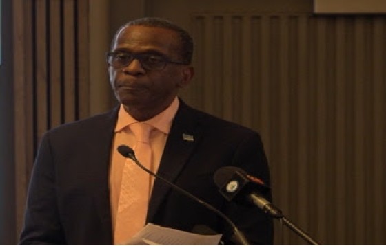 Prime Minister Phillip J Pierre addressing hoteliers (CMC Photo)