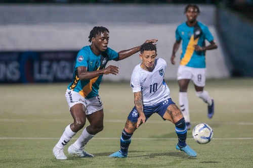 MANAGUA, NICARAGUA. JUNE 13th: Byron Bonilla #10 of Nicaragua drives the ball during the match between Nicaragua and Bahamas as part of the 2022 Concacaf Nations League held at the Nacional de Futbol stadium in Managua, Nicaragua.(PHOTO BY OSWALDO RIVAS/CONCACAF/STRAFFON IMAGES/MANDATORY CREDIT/EDITORIAL USER/NOT FOR SALE/NOT ARCHIVE)