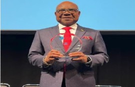 Jamaica ‘s Tourism Ministry Edmund Bartlett given Lifetime Achievement Award