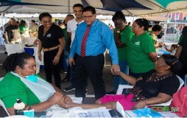 President Chan Santokhi takes a look at the ‘Health for All Fair’ held on the grounds of the International Mall. (via CMC)