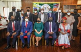 Vice President of Ghana, Dr. Mahamudu Bawumia (fourth from left) beside University of Guyana Vice-Chancellor Professor Paloma Mohamed – Martins (third from left) posed with other university representatives (DPI Photo)