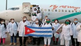 Cuban health workers arriving on a Caribbean island (File Photo)