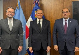GSF Special Representative Jack Christofides (left) and Dominican Republic officials, including Foreign Minister, Roberto Álvarez (Right).