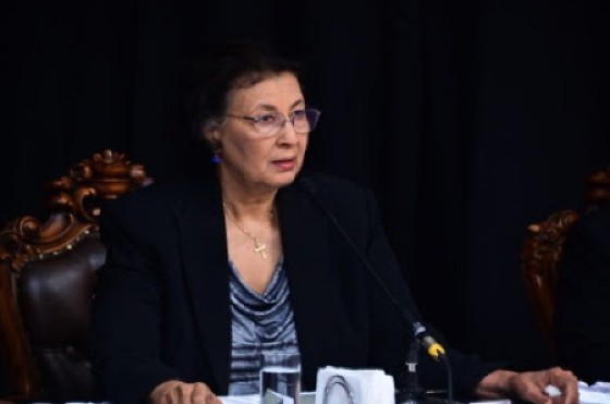 President Jenny Geerlings Simons speaking at the news conference (CMC Photo)