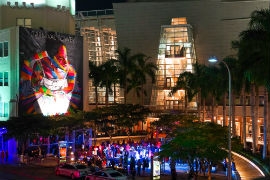  The Arsht Center’s Thomson Plaza for the Arts – Photo by Eyeworks Productions