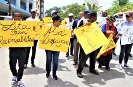 Media workers in Haiti took to the streets on Sunday to protest against kidnappings (HCNN Photo)